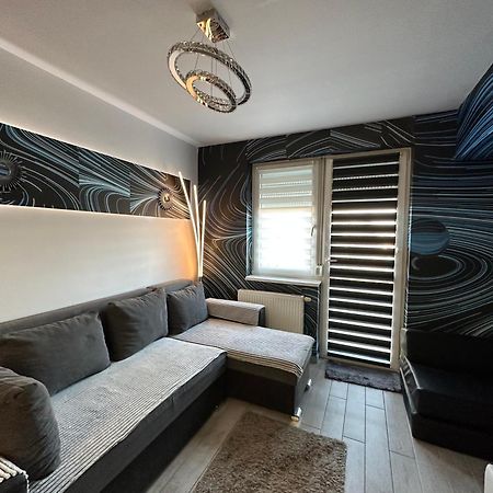 Gina Apartman Debrecen Exterior photo