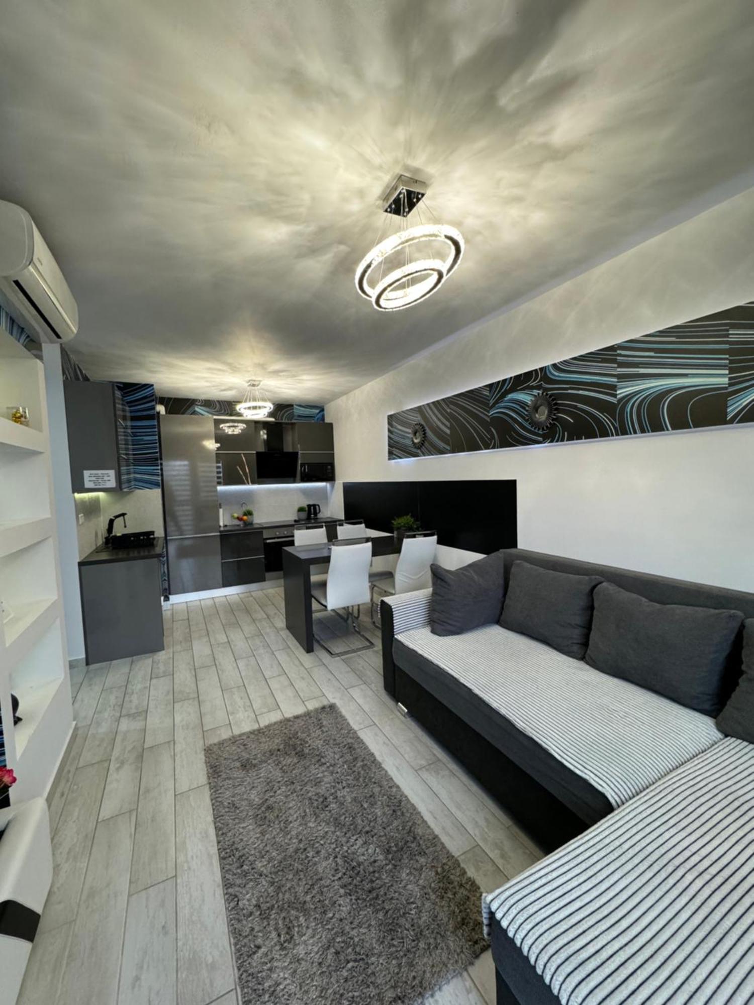 Gina Apartman Debrecen Exterior photo