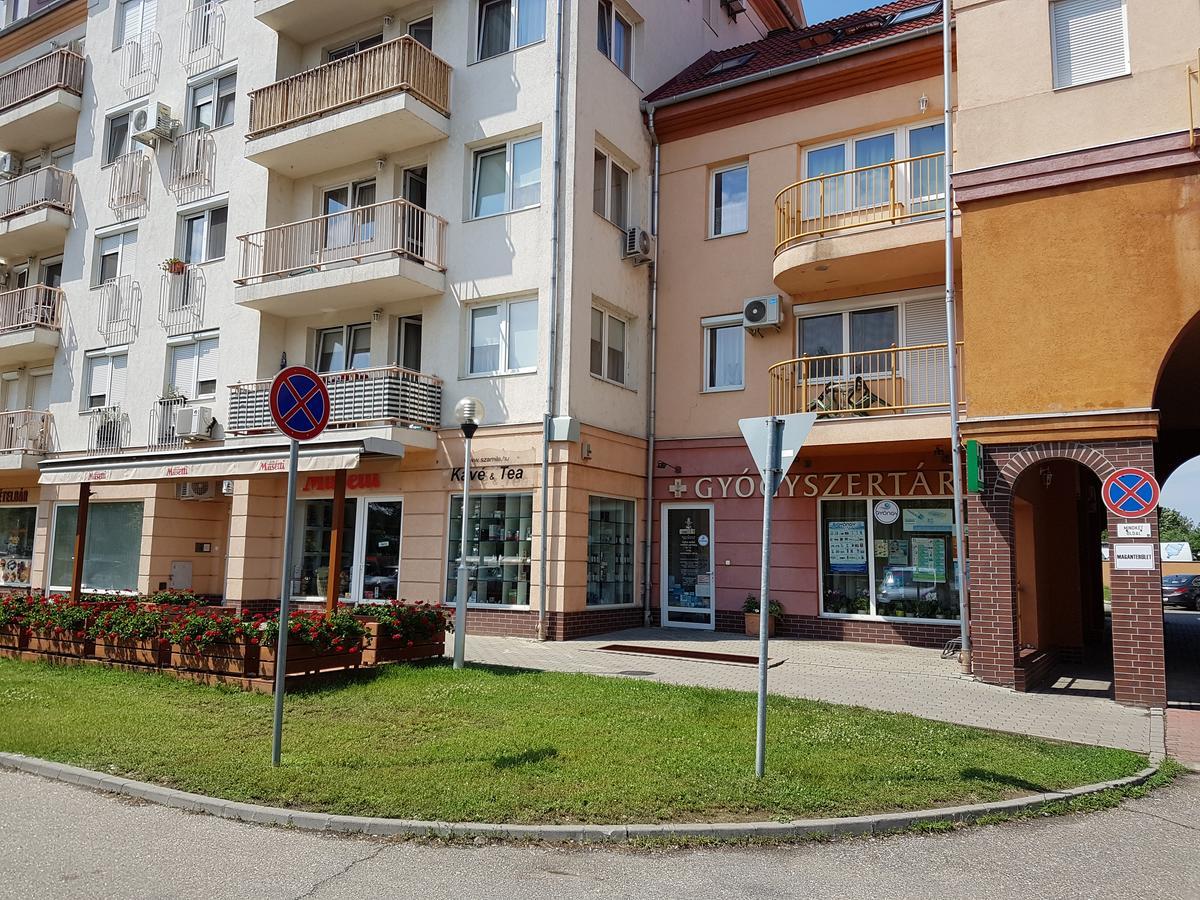 Gina Apartman Debrecen Exterior photo